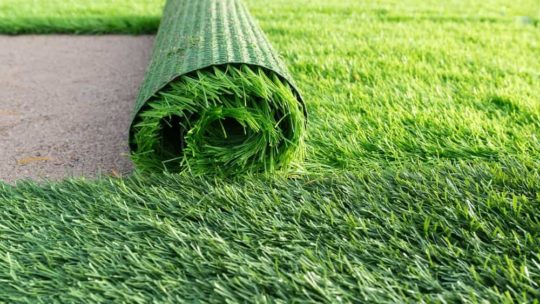 5 avantages d’utiliser une pelouse artificielle