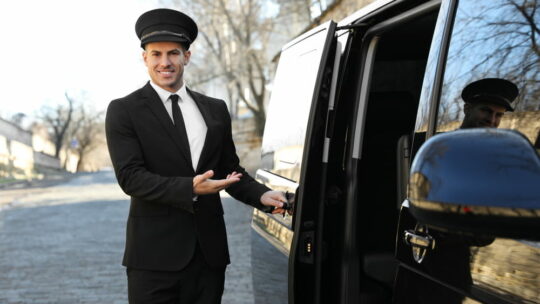 Offrir un cadeau qui sort de l’ordinaire : une journée avec chauffeur vip